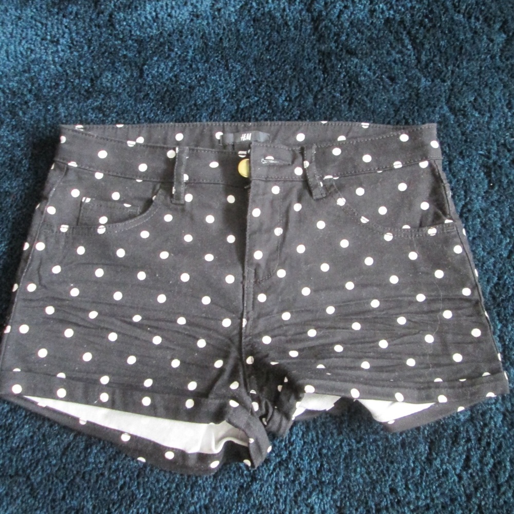H&M - Black and White Denim Shorts Size 2 - Picture 1 of 3